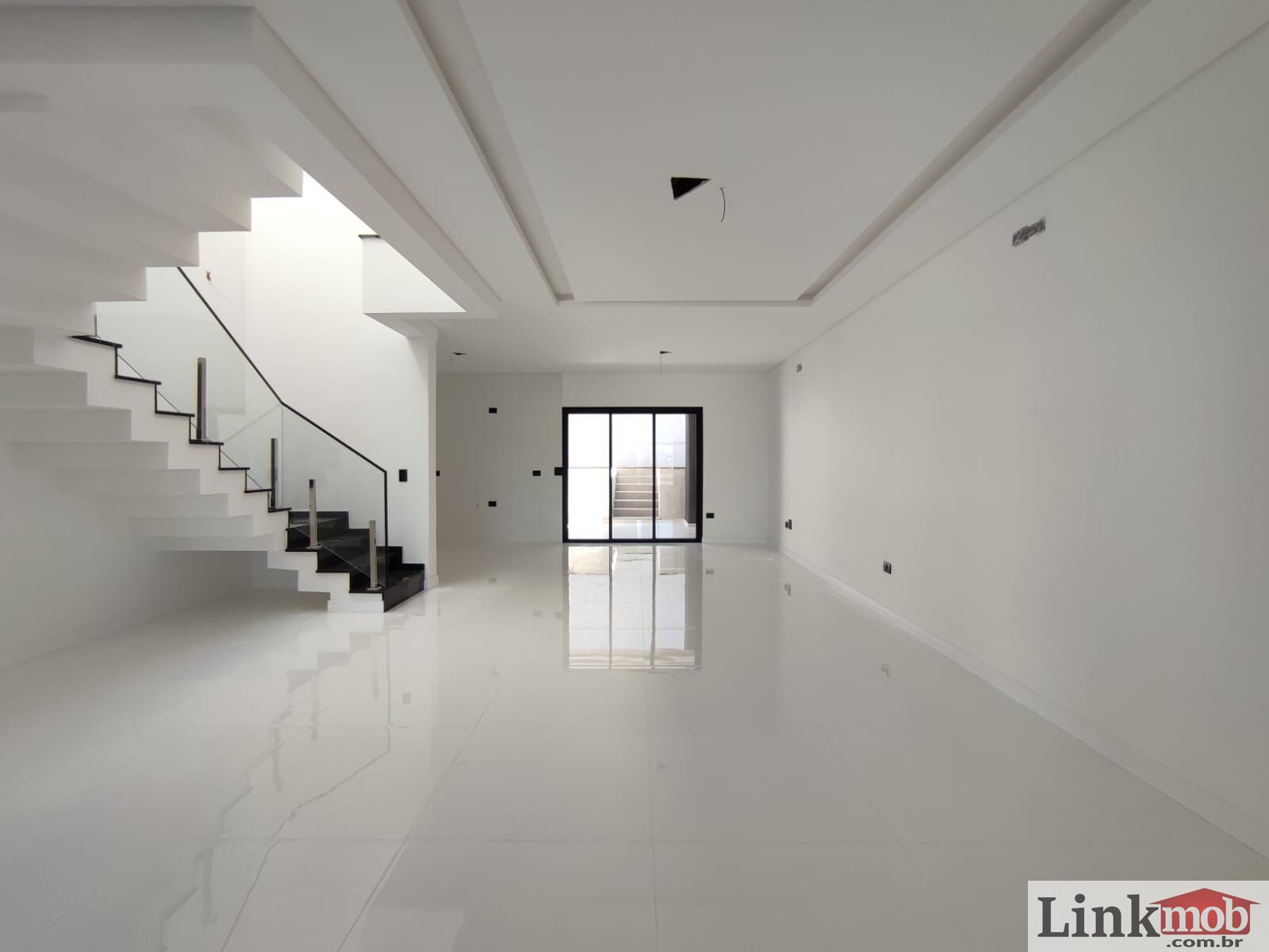 Sobrado à venda com 3 quartos, 192m² - Foto 4