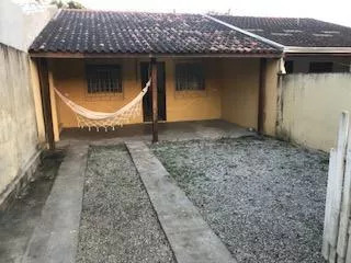 Casa à venda com 3 quartos, 37m² - Foto 1