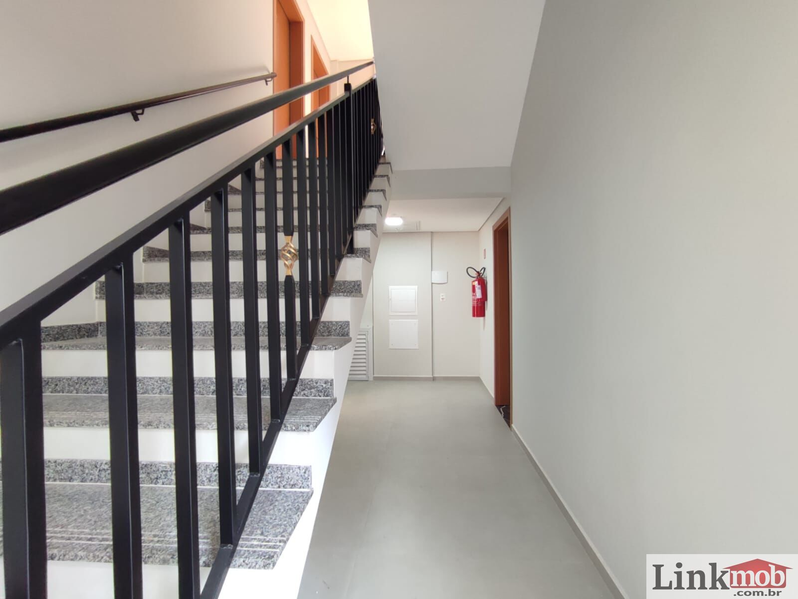 Apartamento à venda com 2 quartos, 55m² - Foto 6