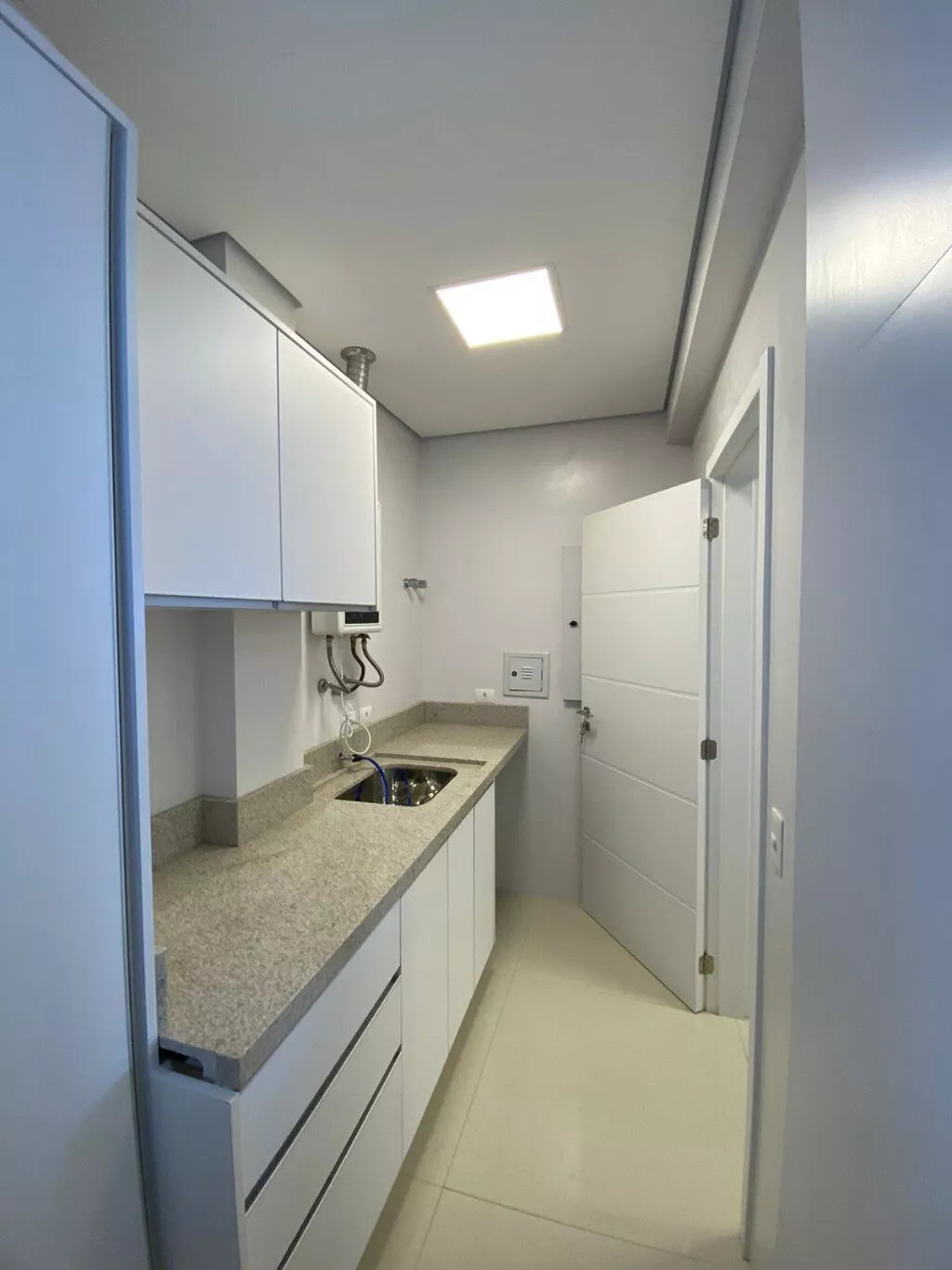 Apartamento à venda com 3 quartos, 172m² - Foto 11