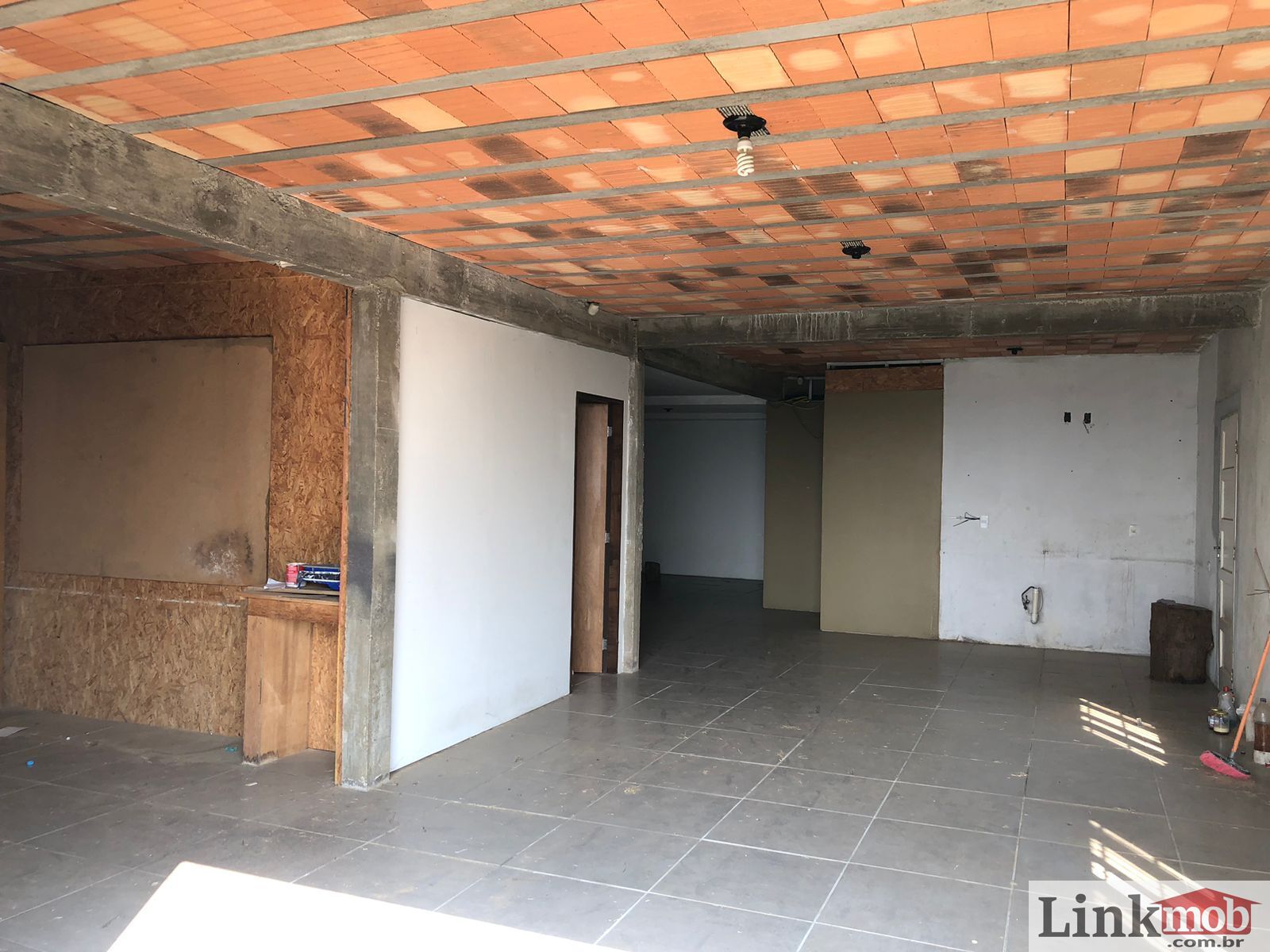 Casa à venda com 3 quartos, 279m² - Foto 30