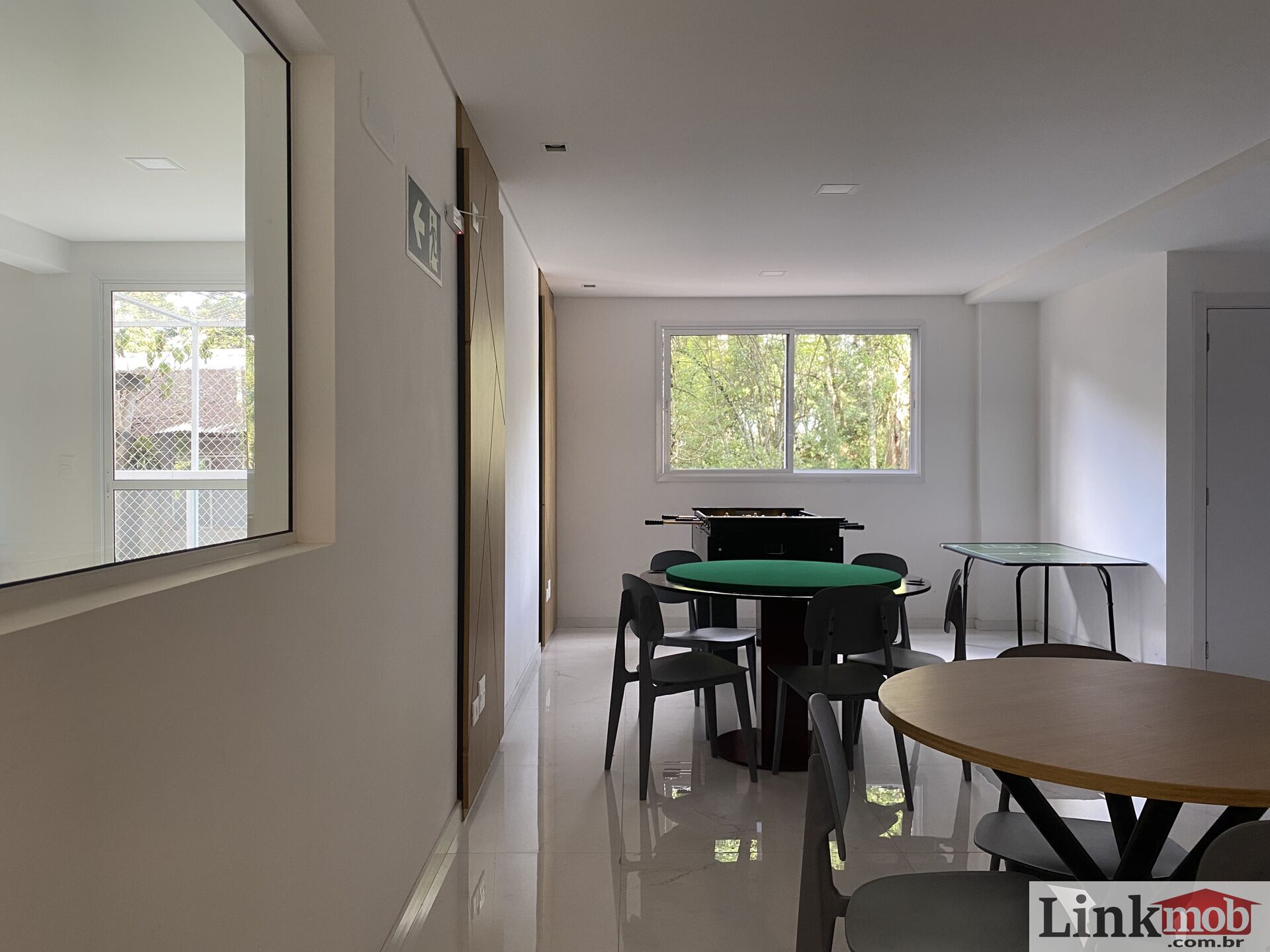 Apartamento à venda com 2 quartos, 72m² - Foto 28