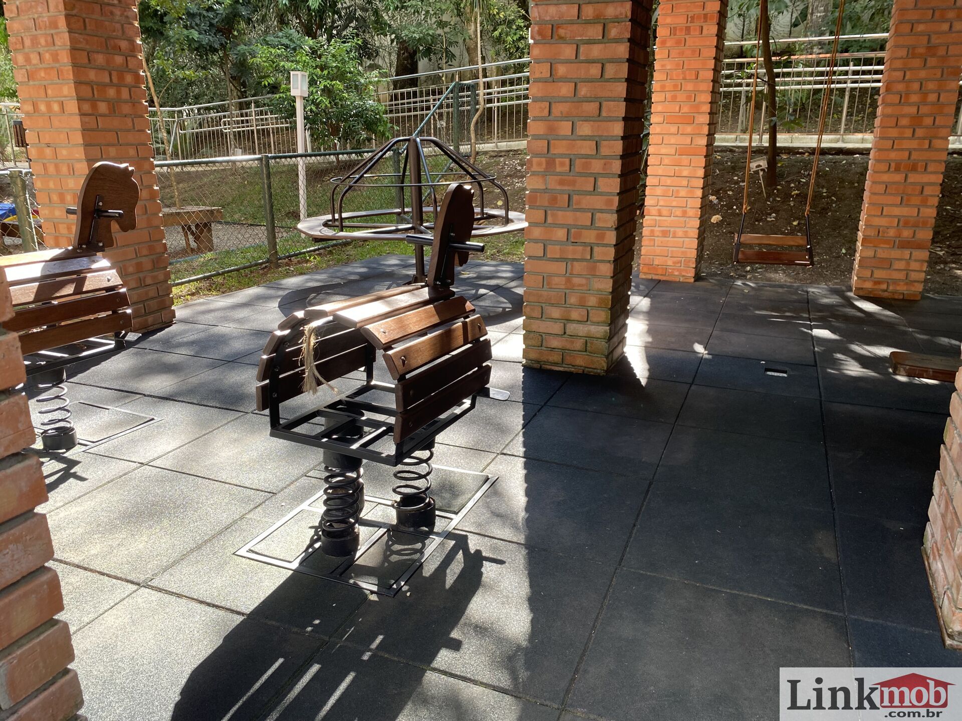 Apartamento à venda com 2 quartos, 72m² - Foto 34