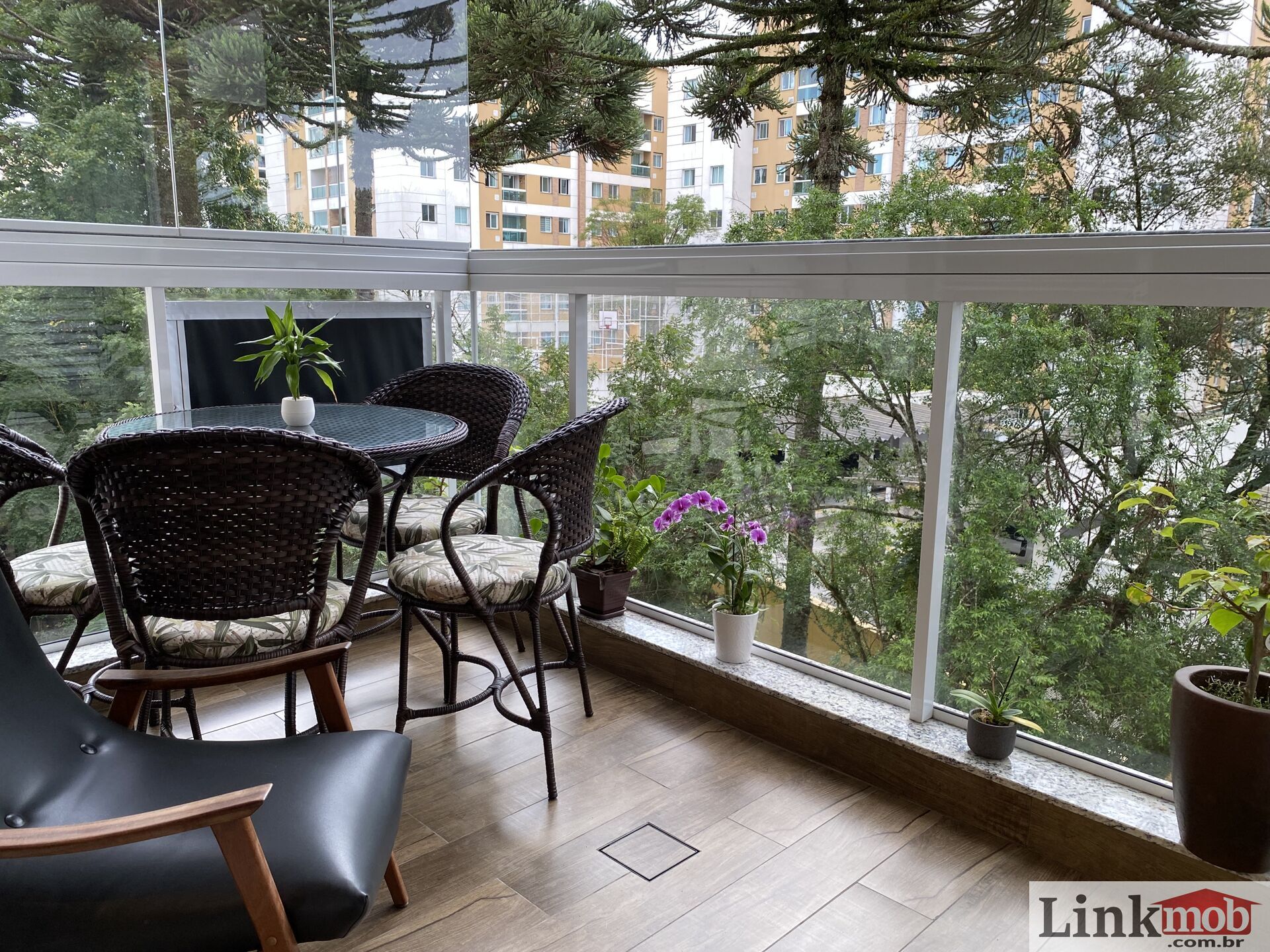 Apartamento à venda com 2 quartos, 72m² - Foto 1