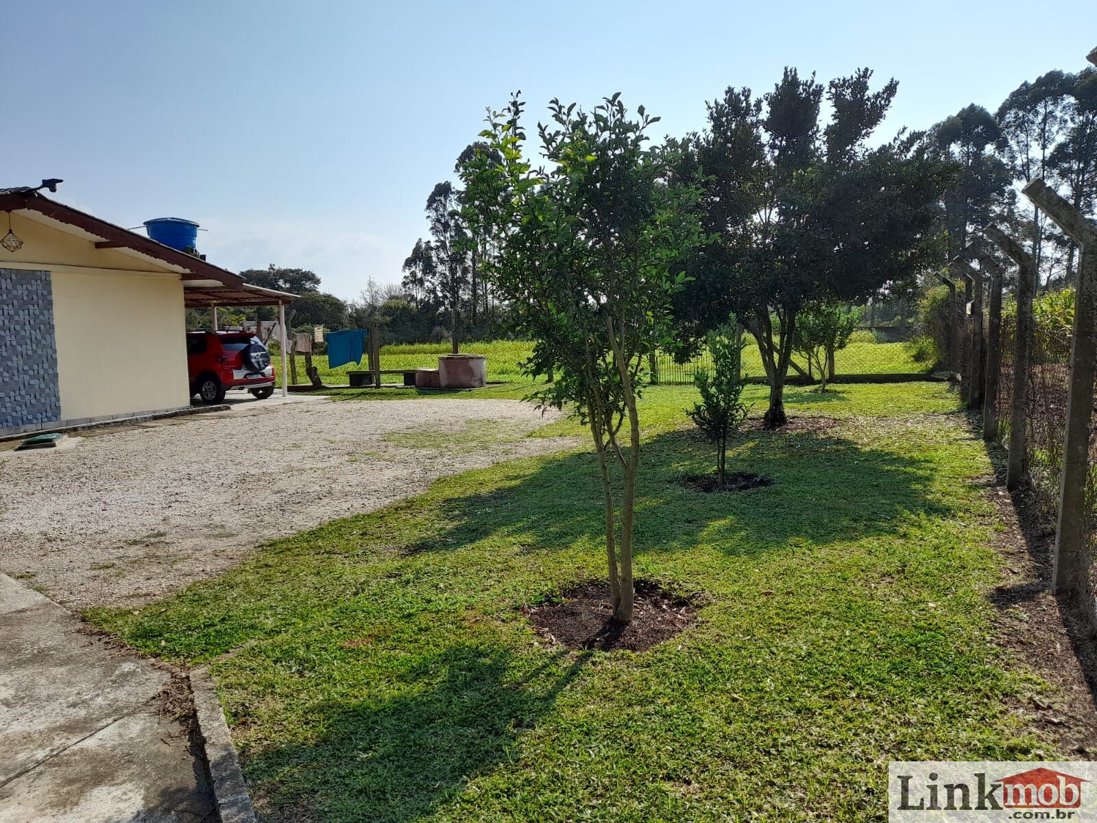 Chácara à venda com 8 quartos, 6500m² - Foto 1