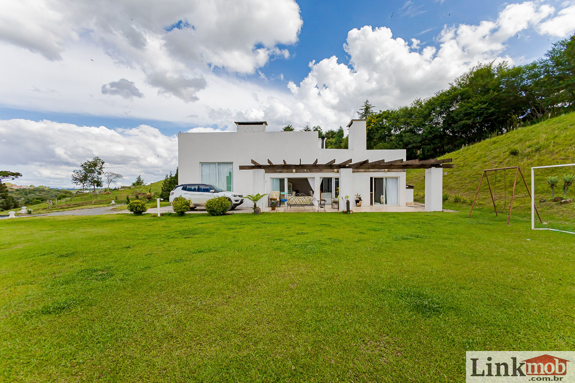 Casa à venda com 3 quartos, 300m² - Foto 3