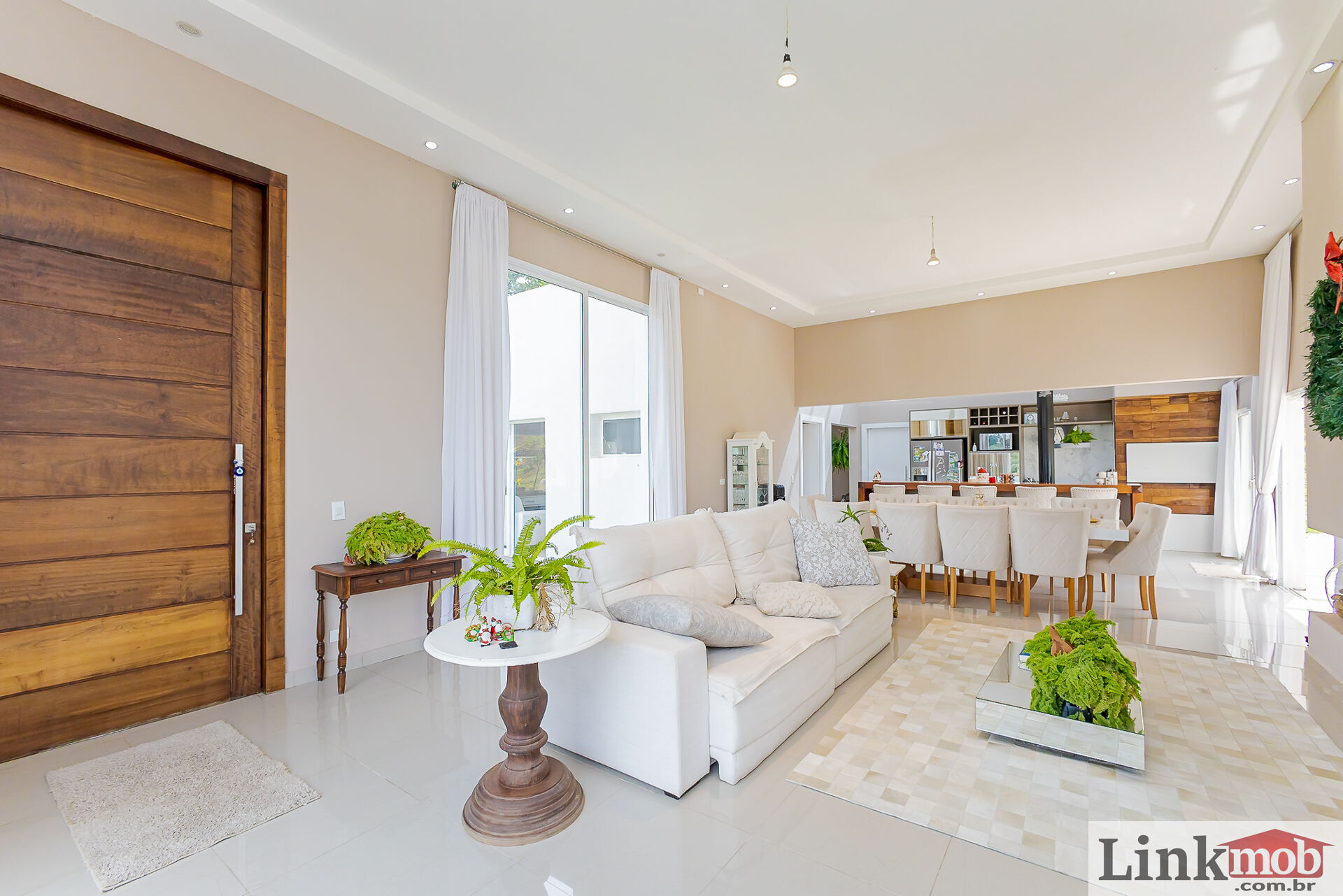 Casa à venda com 3 quartos, 300m² - Foto 15