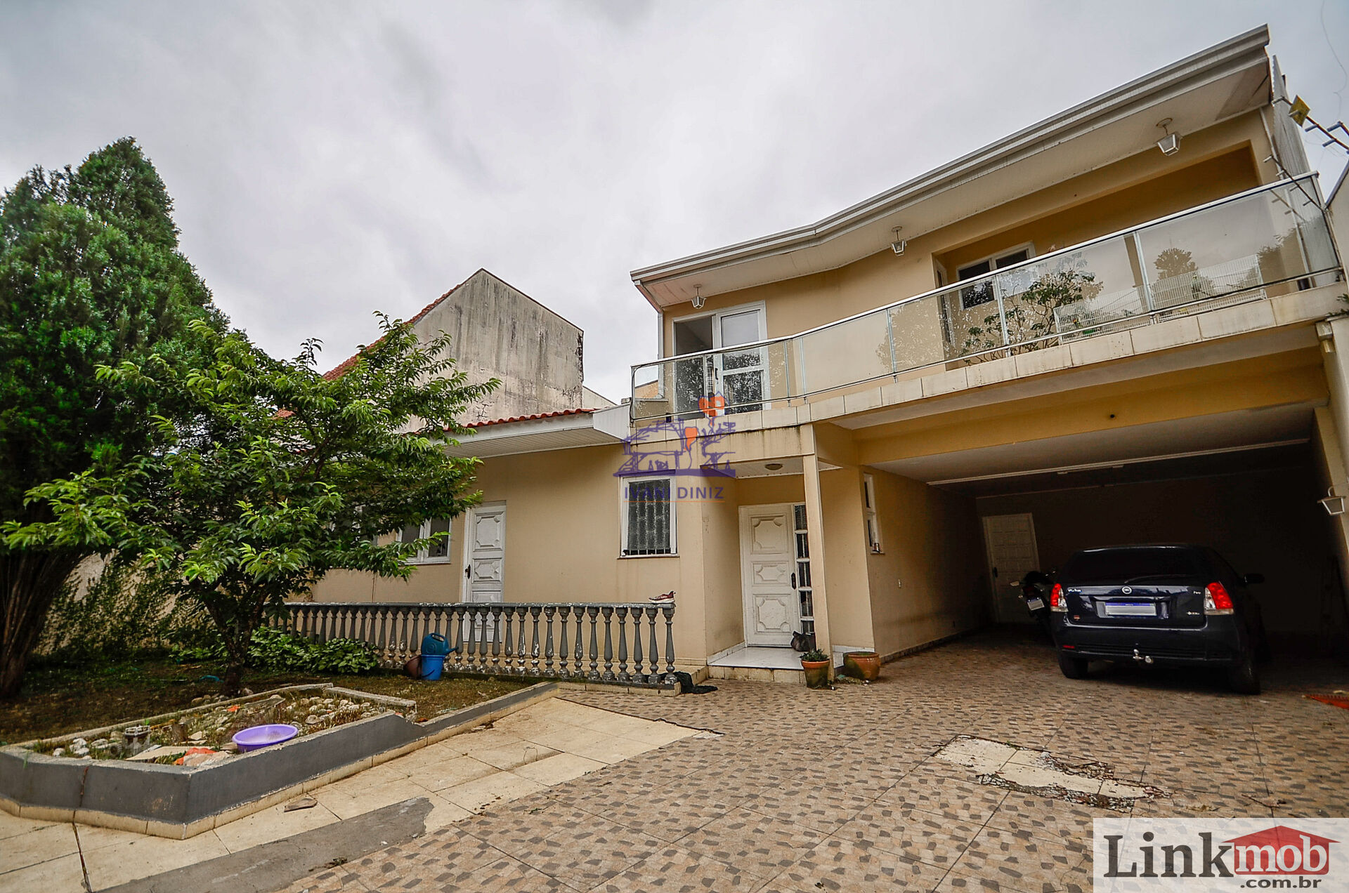 Casa à venda com 3 quartos, 181m² - Foto 2