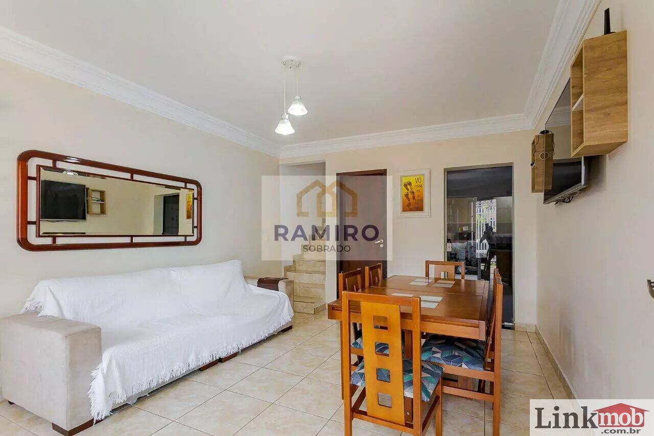 Sobrado à venda com 3 quartos, 200m² - Foto 2