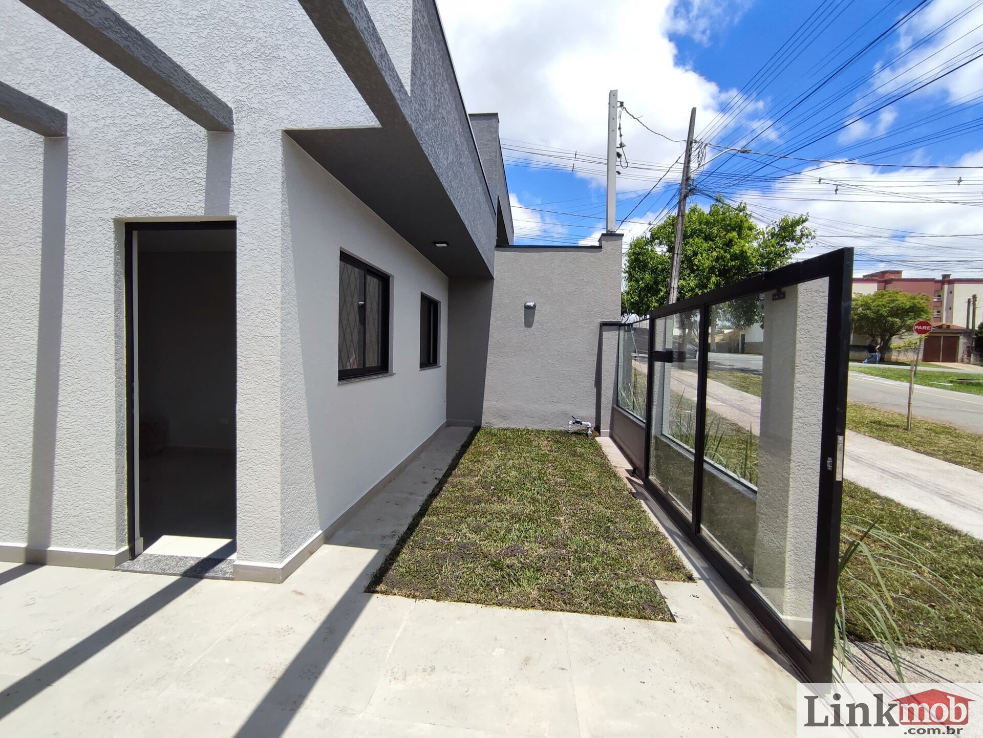 Casa à venda com 3 quartos, 62m² - Foto 4