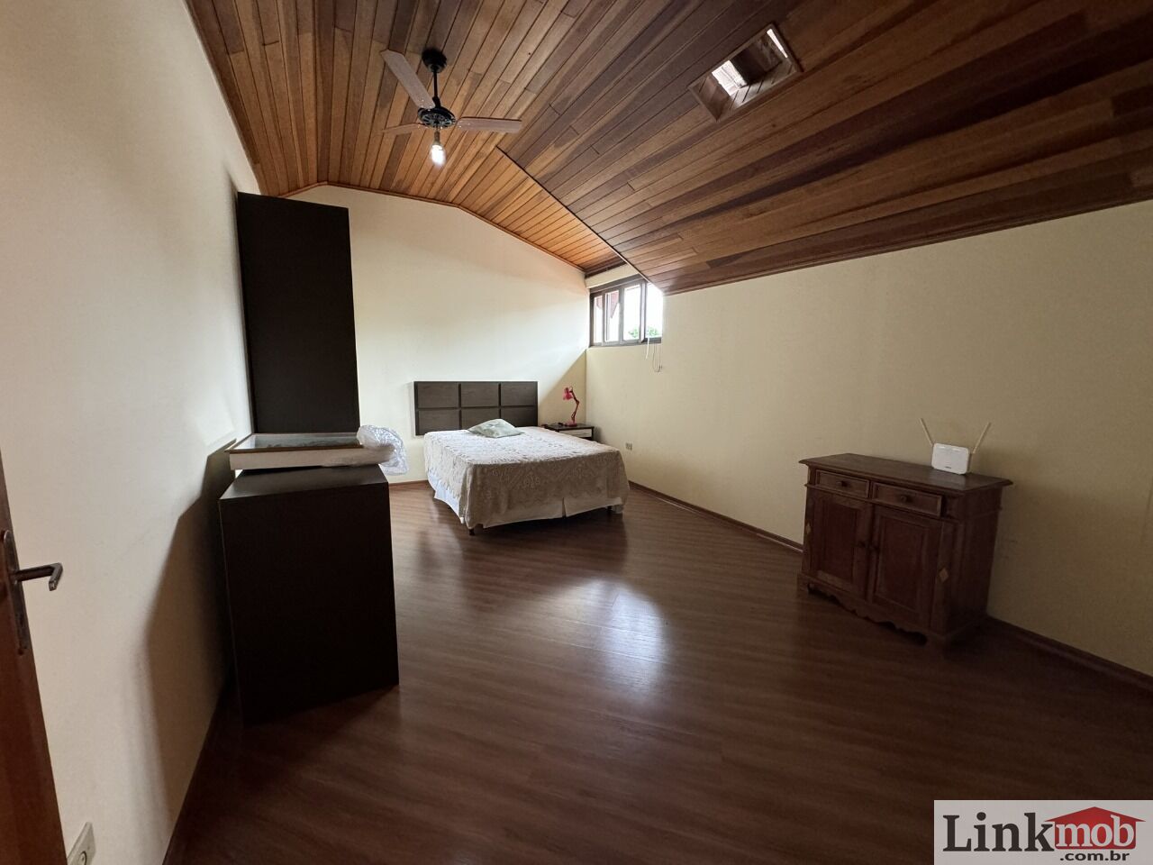 Casa à venda com 5 quartos, 300m² - Foto 15