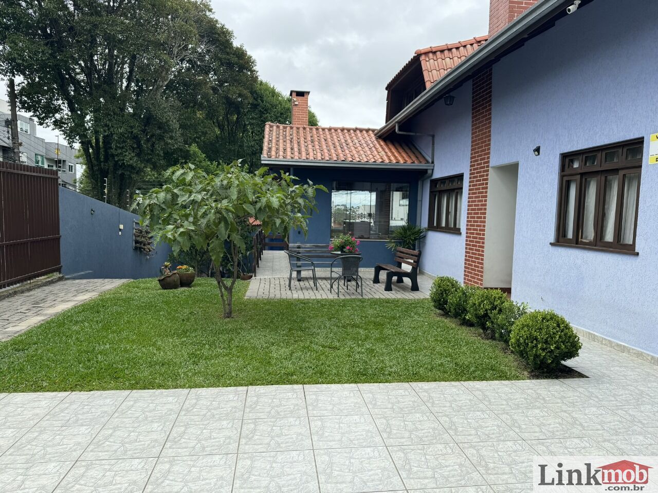 Casa à venda com 5 quartos, 300m² - Foto 2