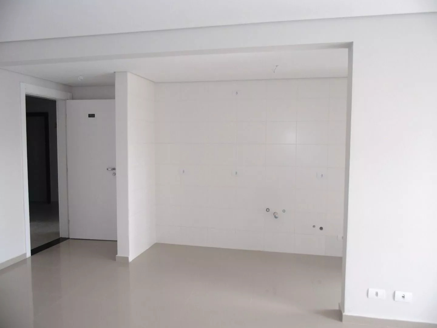 Apartamento à venda com 2 quartos, 61m² - Foto 18