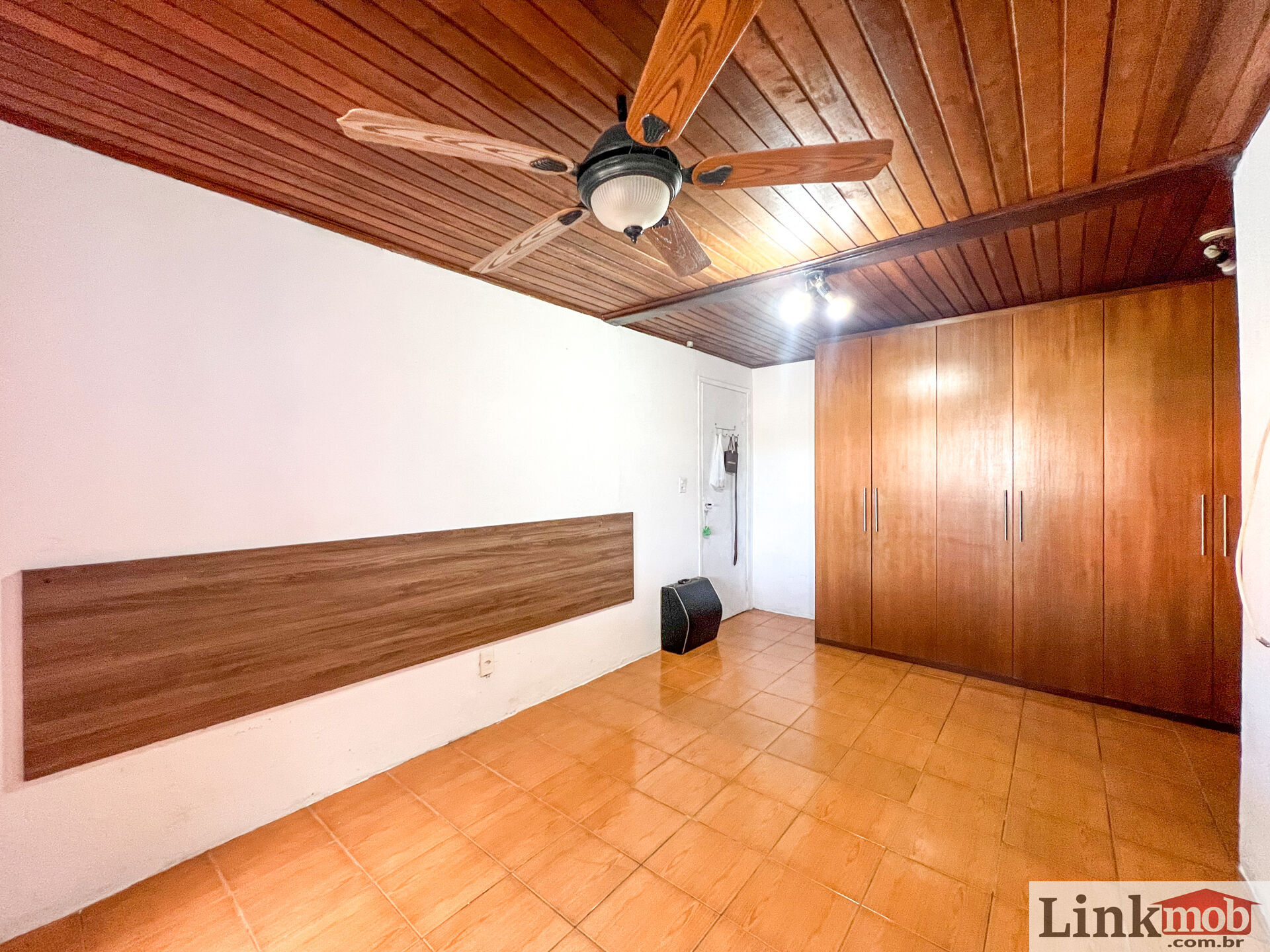 Casa à venda com 4 quartos, 200m² - Foto 40