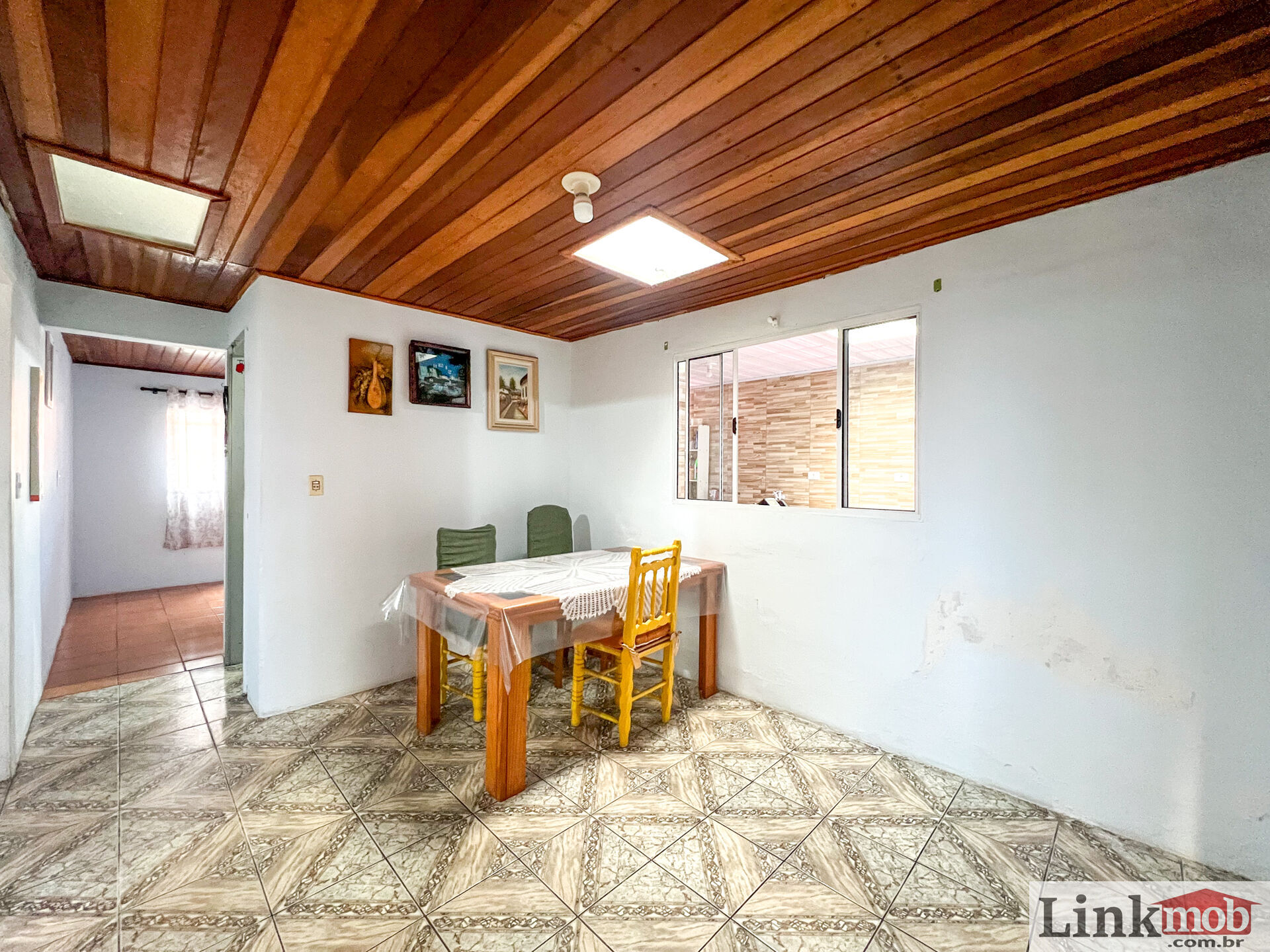 Casa à venda com 4 quartos, 200m² - Foto 9