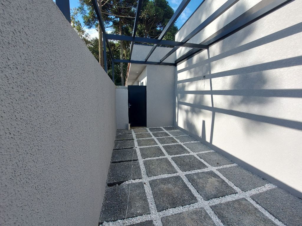 Casa à venda com 2 quartos, 69m² - Foto 2