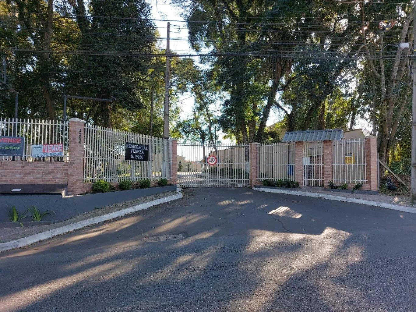 Sobrado à venda com 4 quartos, 186m² - Foto 1