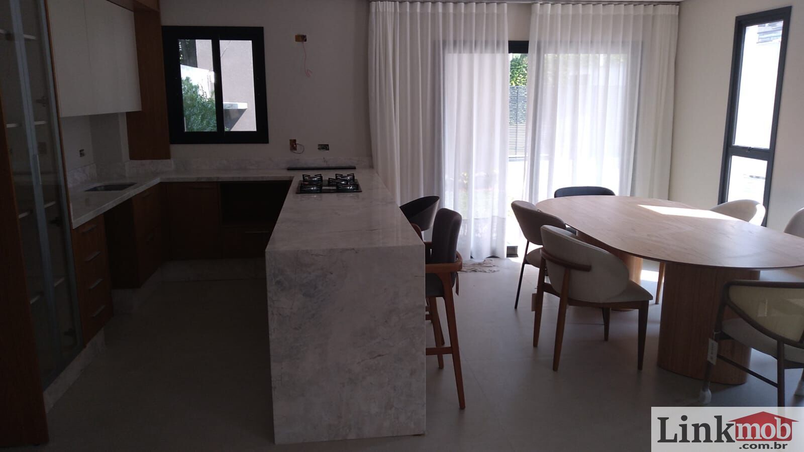 Apartamento para alugar com 3 quartos, 172m² - Foto 7