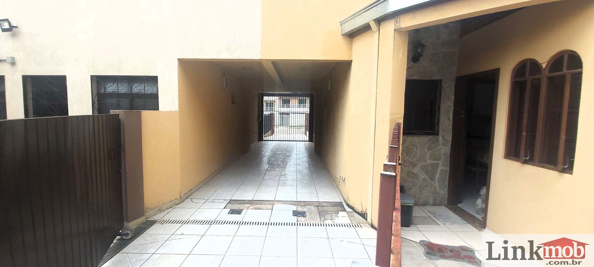 Sobrado à venda com 5 quartos, 264m² - Foto 27