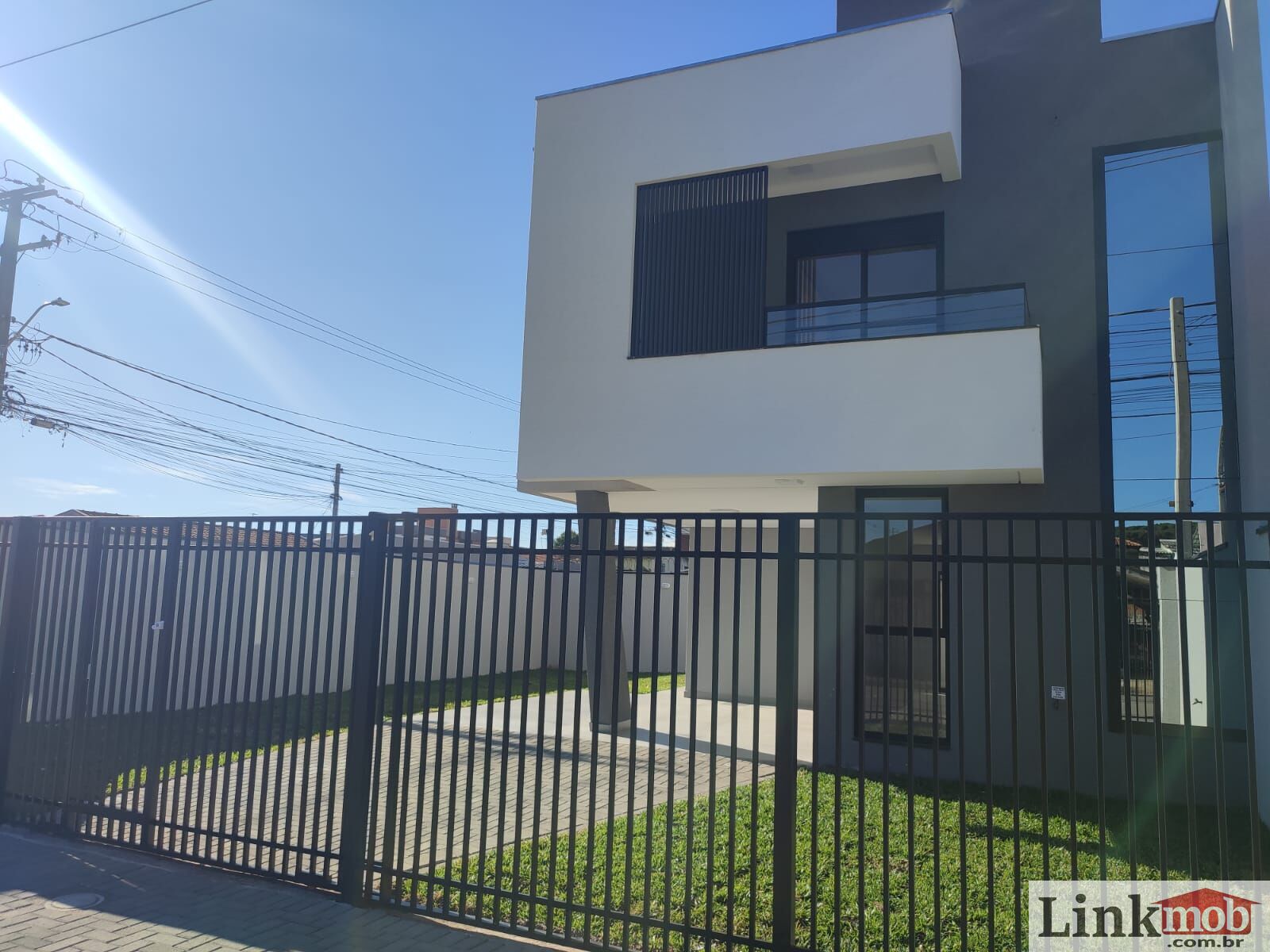 Sobrado à venda com 3 quartos, 122m² - Foto 1