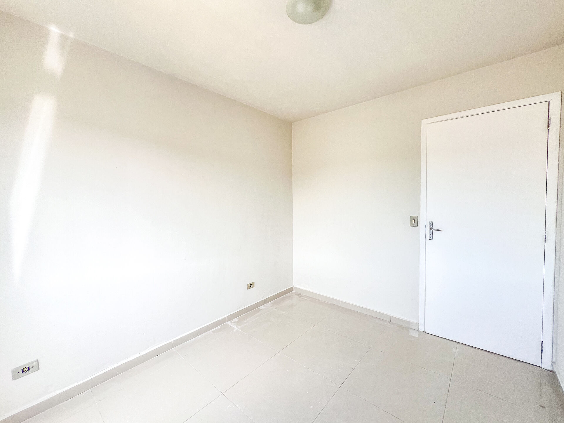 Apartamento à venda com 2 quartos, 49m² - Foto 17