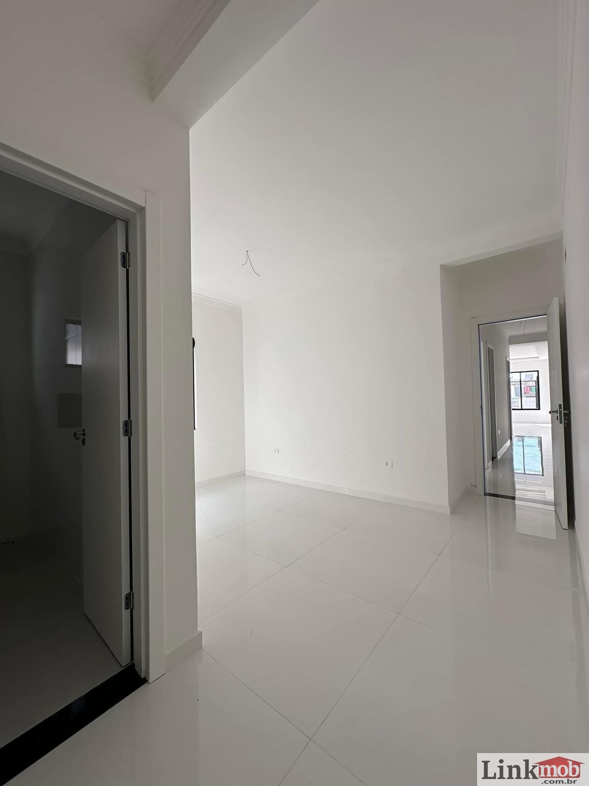 Casa à venda com 3 quartos, 94m² - Foto 14