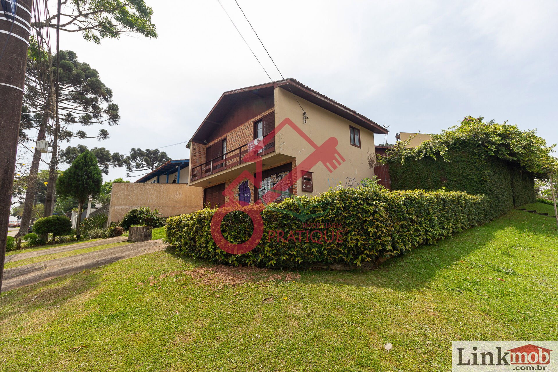 Casa à venda com 3 quartos, 279m² - Foto 2
