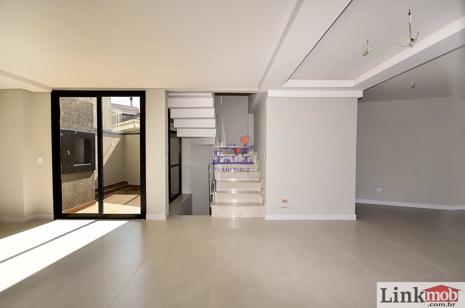 Casa à venda com 3 quartos, 215m² - Foto 15