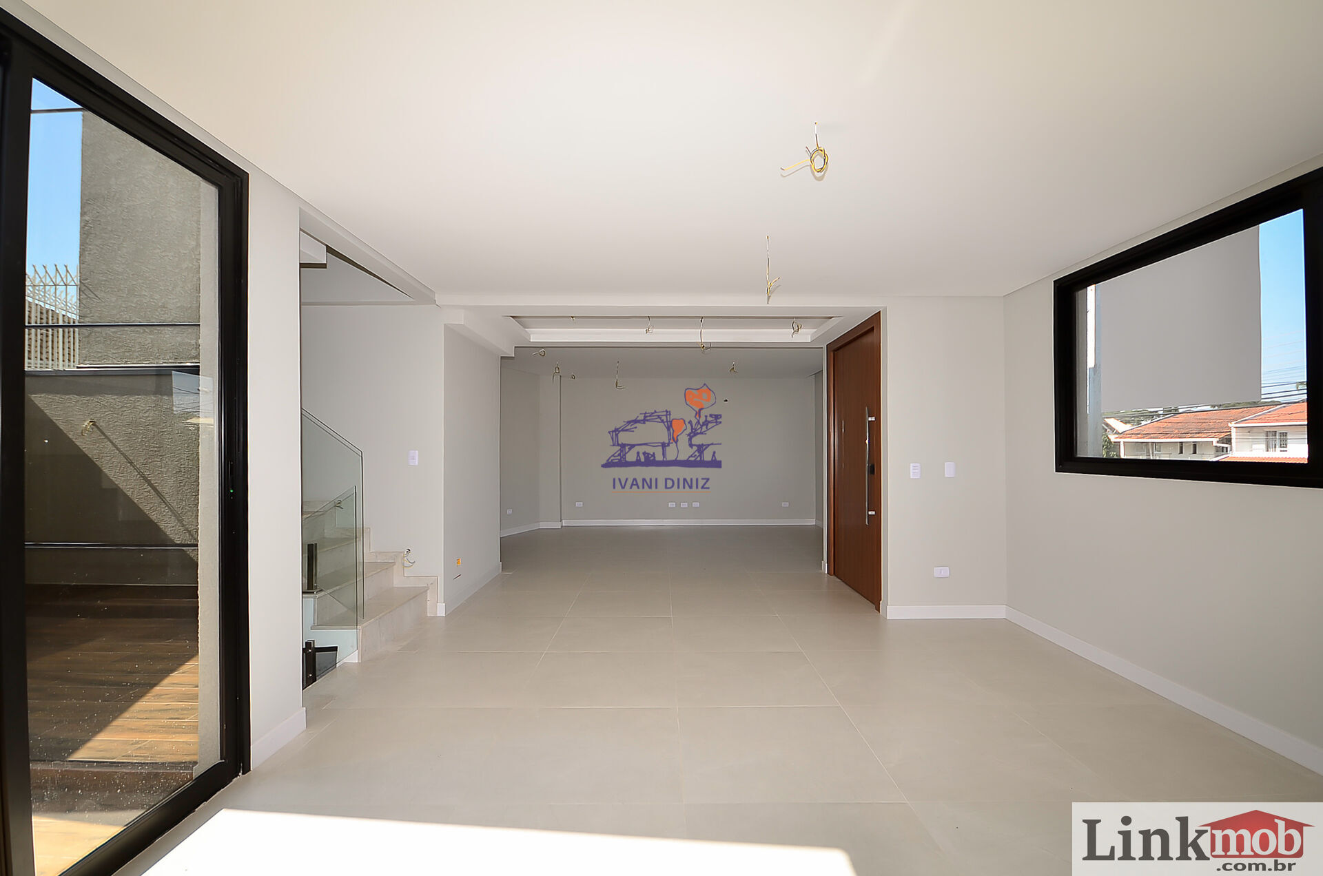 Casa à venda com 3 quartos, 215m² - Foto 8