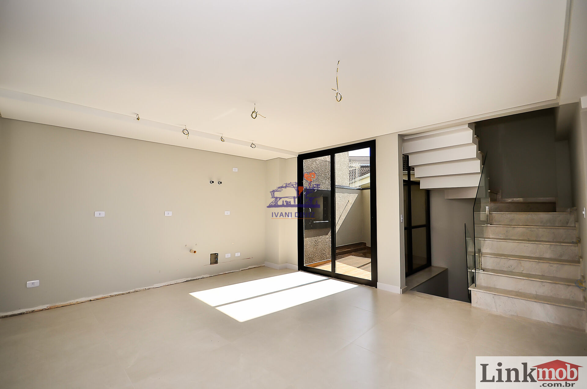 Casa à venda com 3 quartos, 215m² - Foto 12