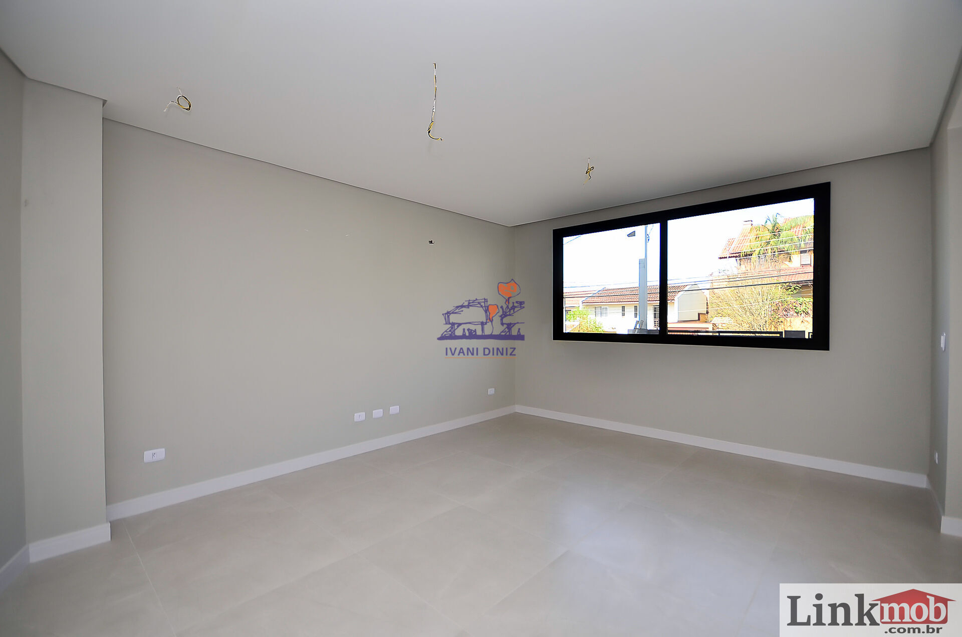 Casa à venda com 3 quartos, 215m² - Foto 11