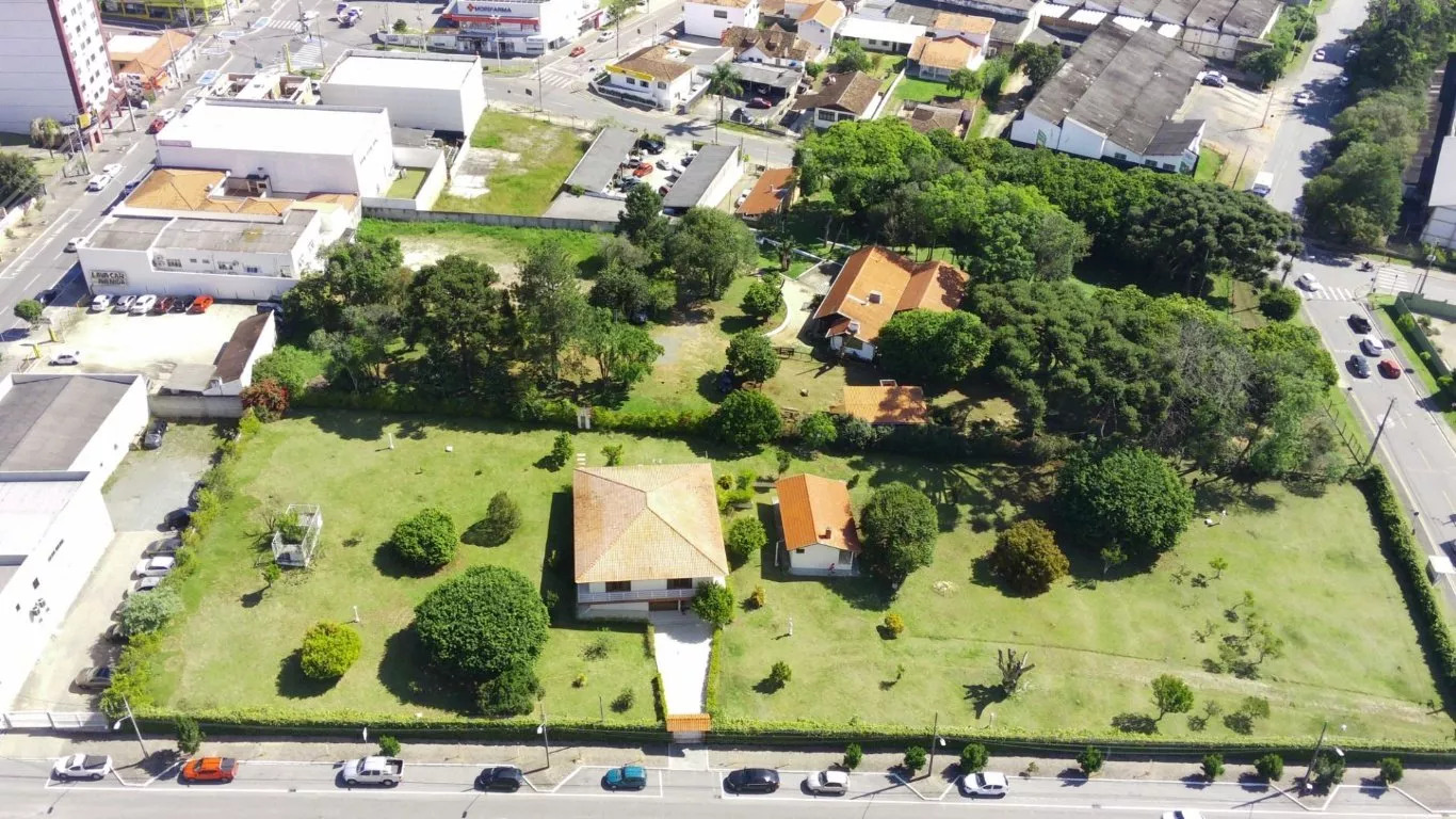 Terreno à venda com 1 quarto, 6343m² - Foto 2