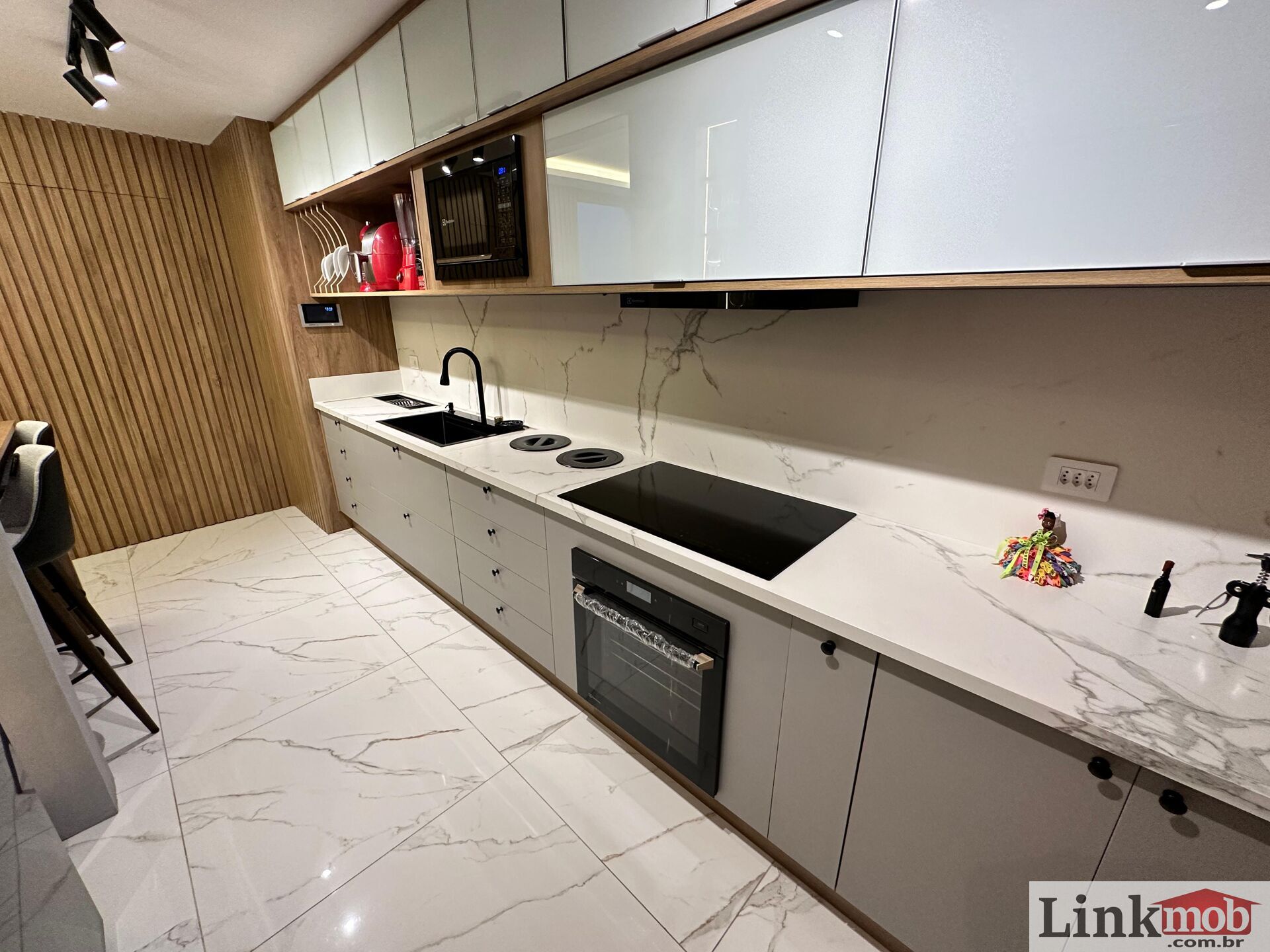 Sobrado à venda com 3 quartos, 212m² - Foto 12