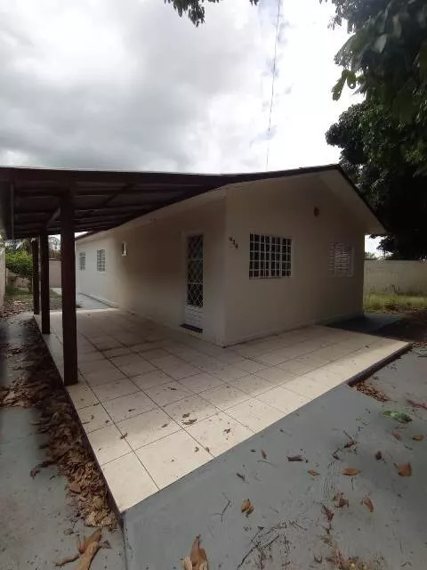 Casa à venda com 2 quartos, 105m² - Foto 13