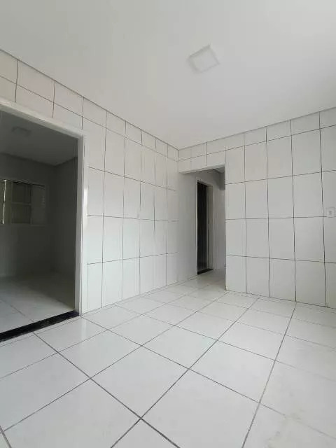 Casa à venda com 2 quartos, 105m² - Foto 8