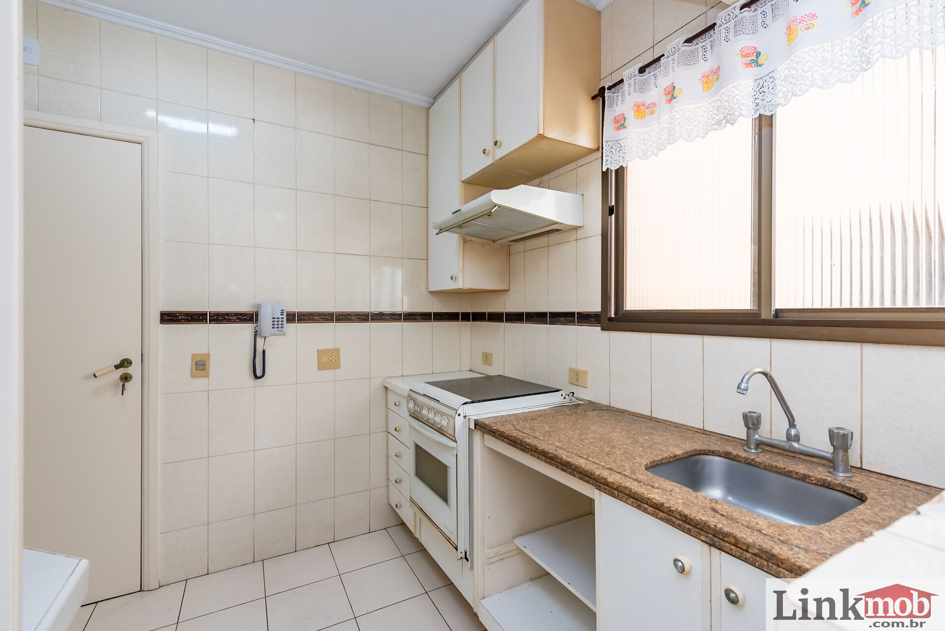 Apartamento à venda com 2 quartos, 70m² - Foto 14