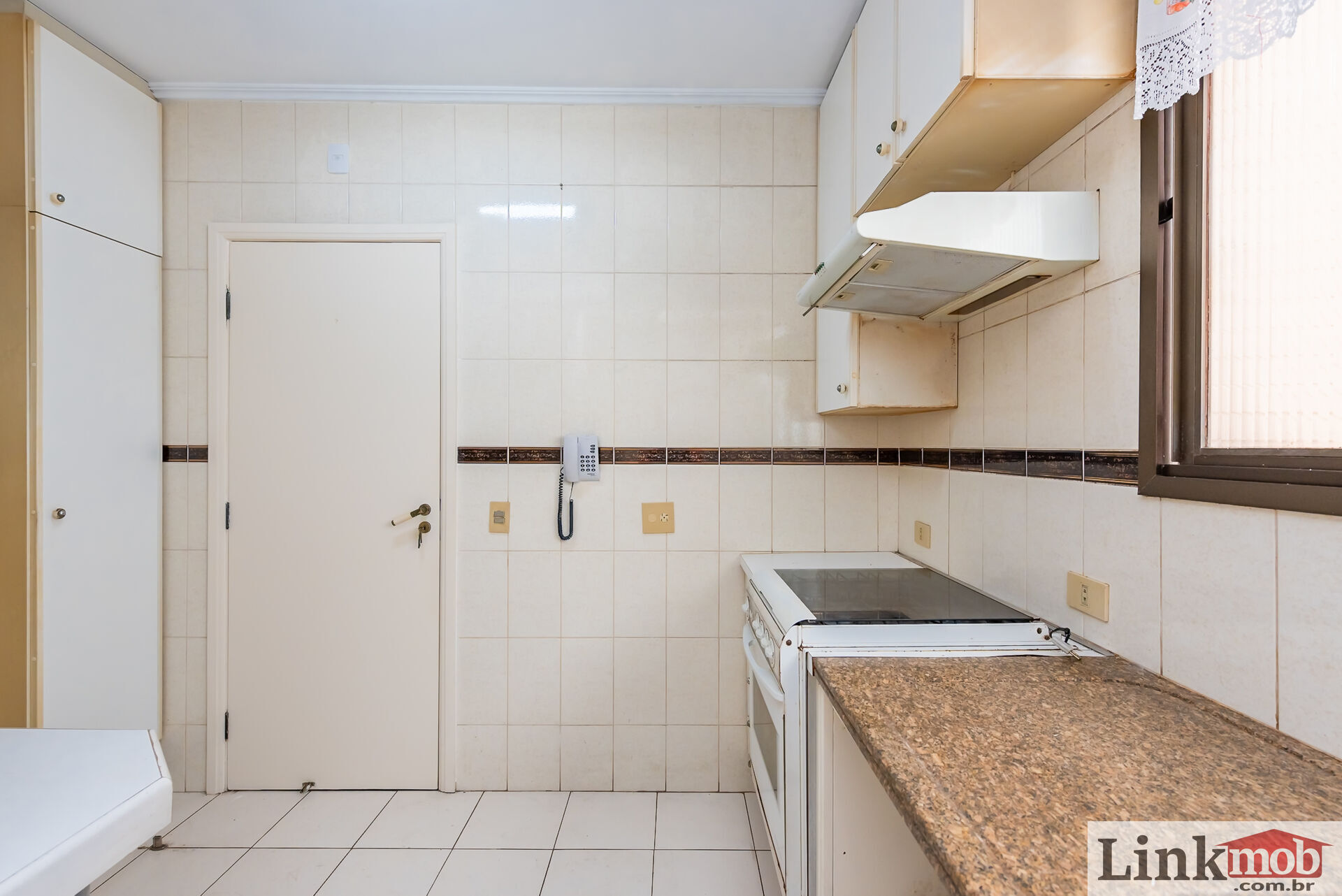 Apartamento à venda com 2 quartos, 70m² - Foto 13