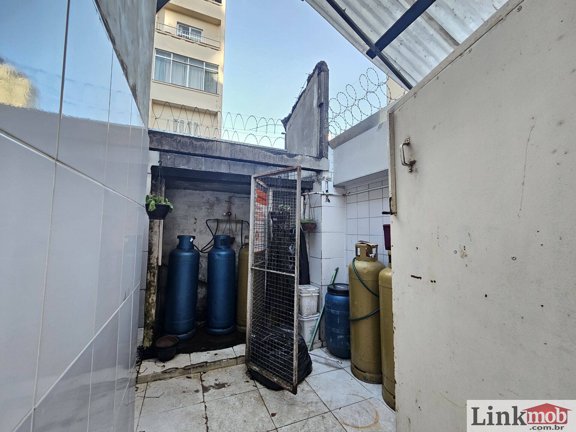 Loja-Salão para alugar, 241m² - Foto 29