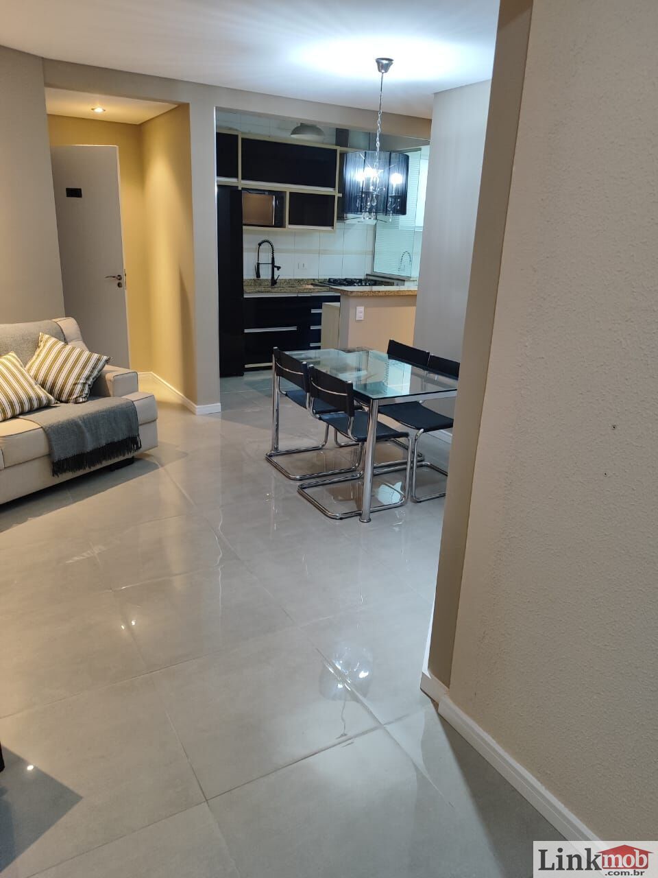 Apartamento para alugar com 2 quartos, 65m² - Foto 6