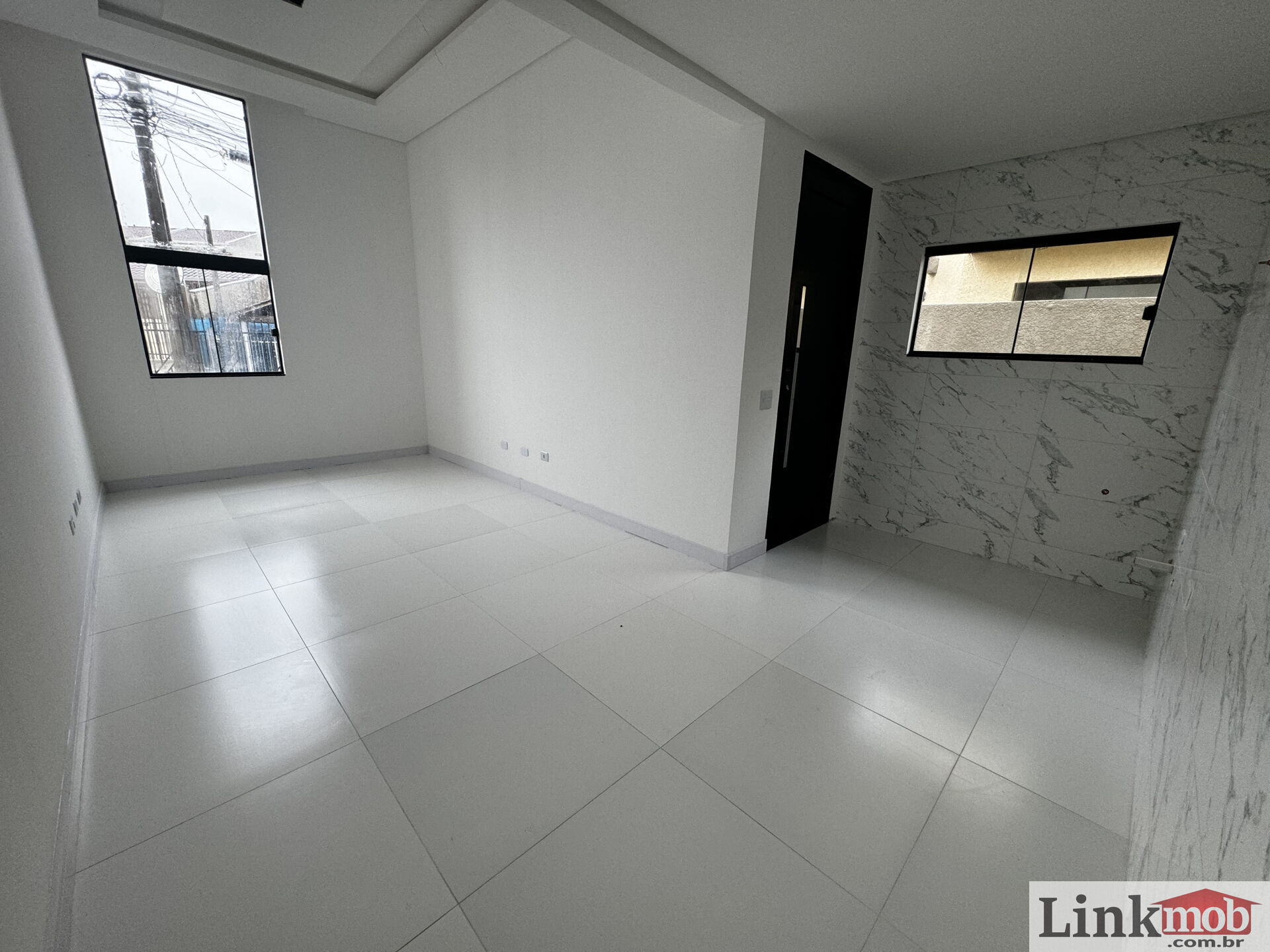 Casa à venda com 3 quartos, 69m² - Foto 4