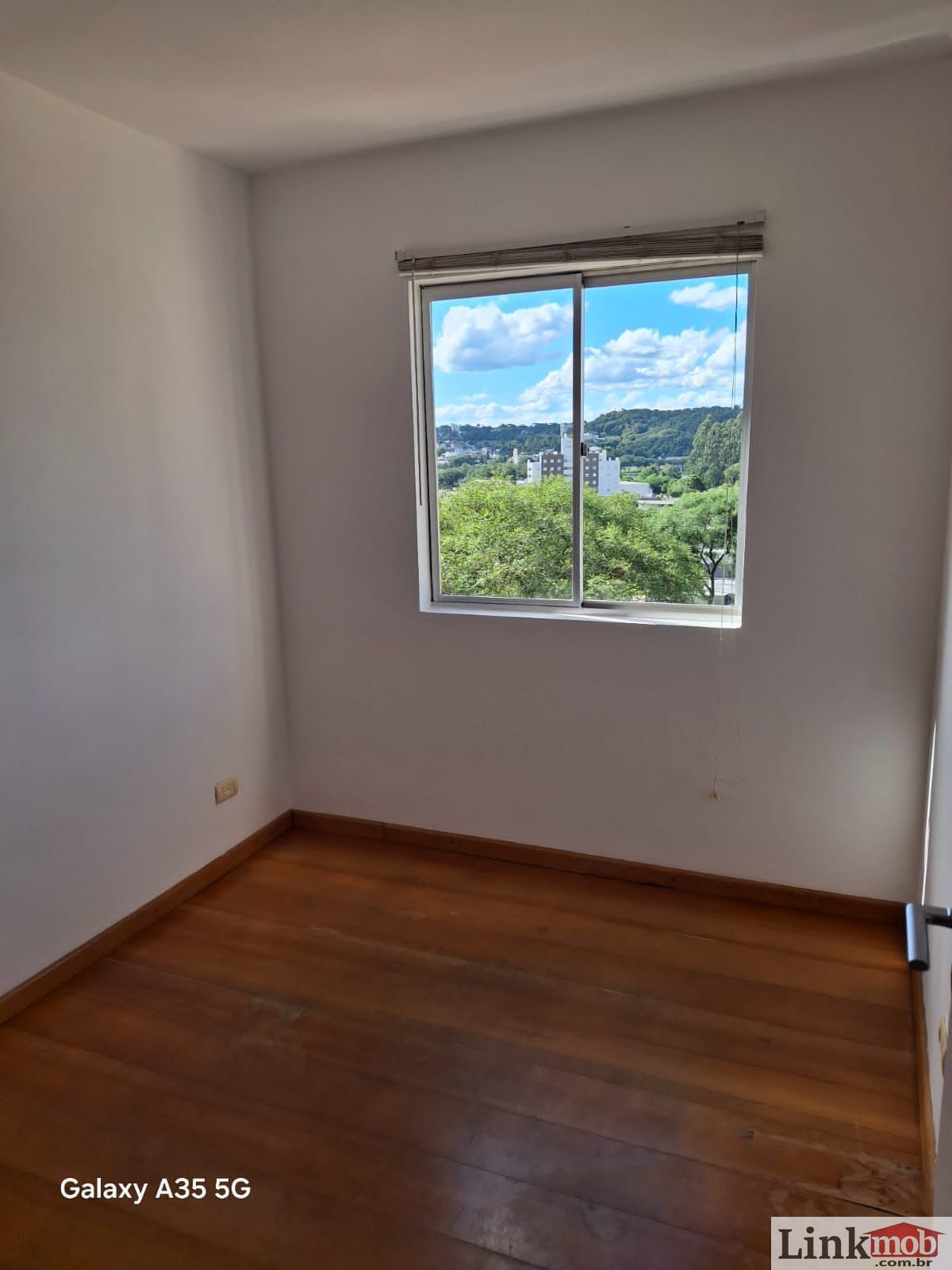 Apartamento para alugar com 2 quartos, 75m² - Foto 12