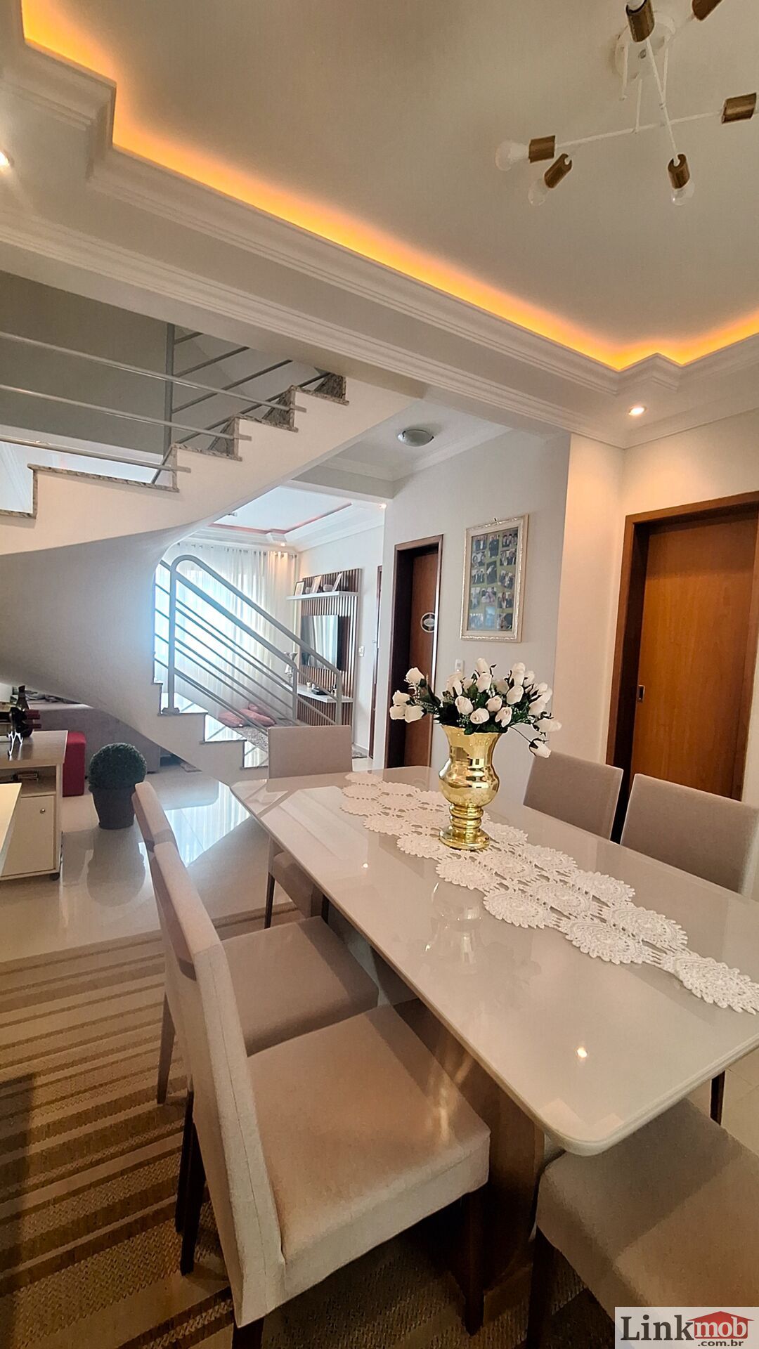 Sobrado à venda com 3 quartos, 165m² - Foto 2