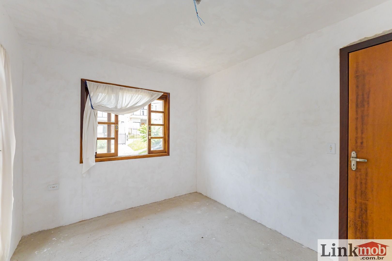 Casa à venda com 6 quartos, 219m² - Foto 49