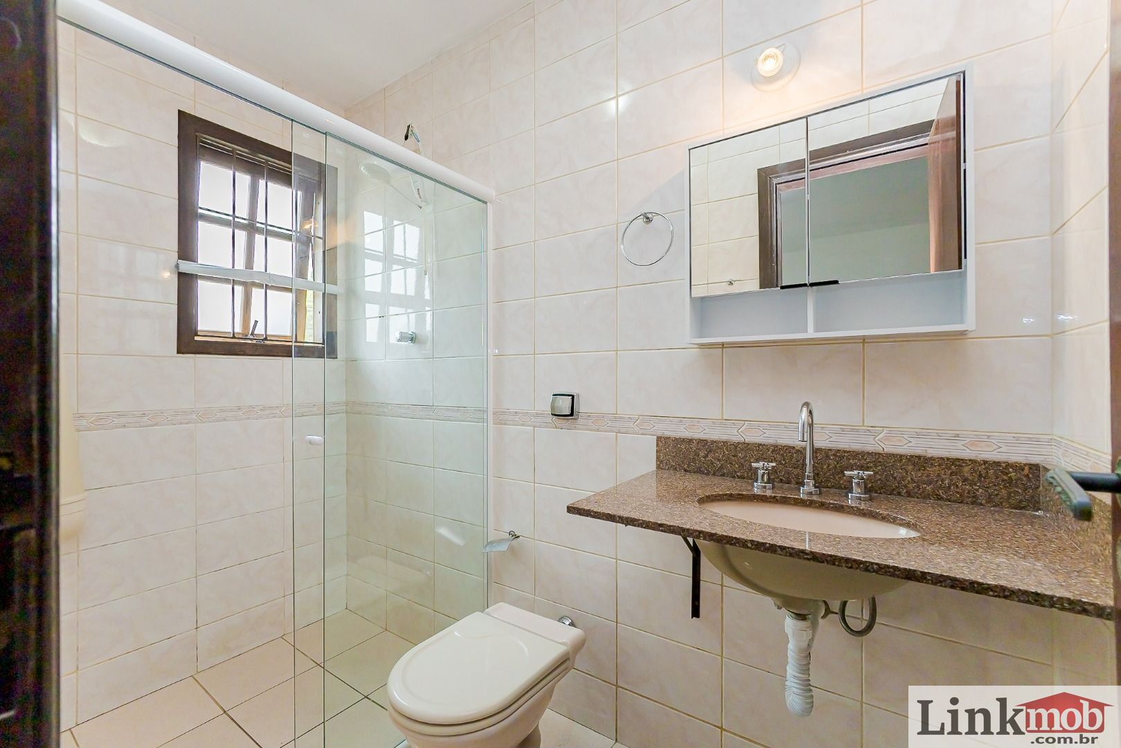 Casa à venda com 6 quartos, 219m² - Foto 28