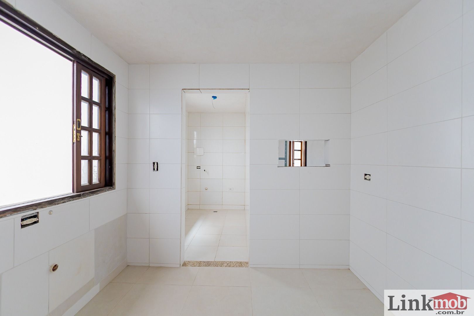 Casa à venda com 6 quartos, 219m² - Foto 42