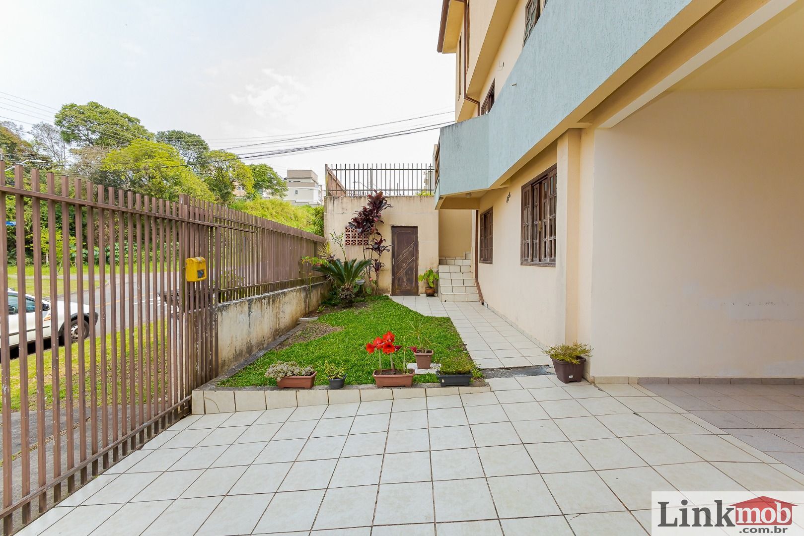 Casa à venda com 6 quartos, 219m² - Foto 7