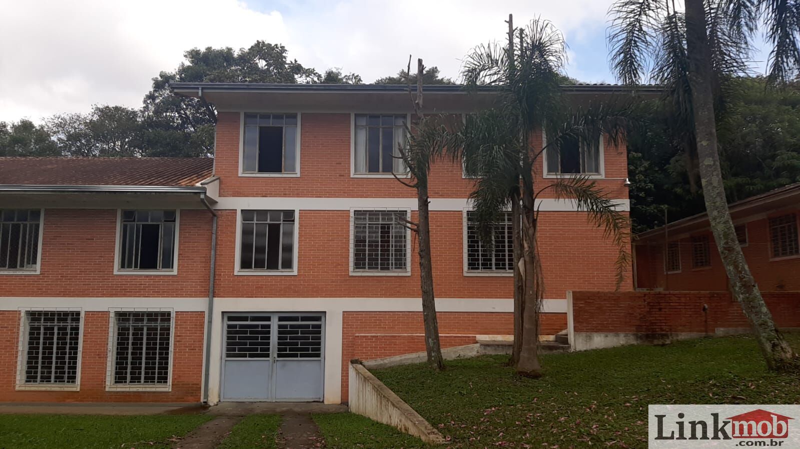 Casa Comercial à venda com 30 quartos, 1380m² - Foto 2