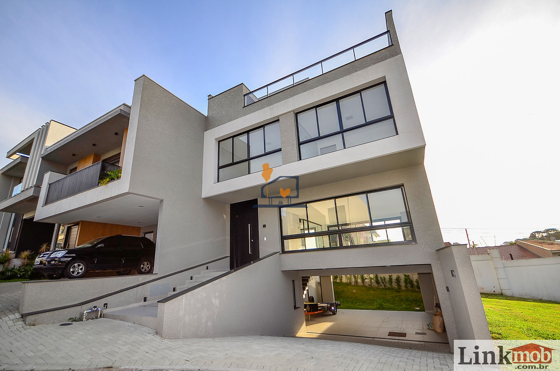 Casa de Condomínio à venda com 3 quartos, 268m² - Foto 1