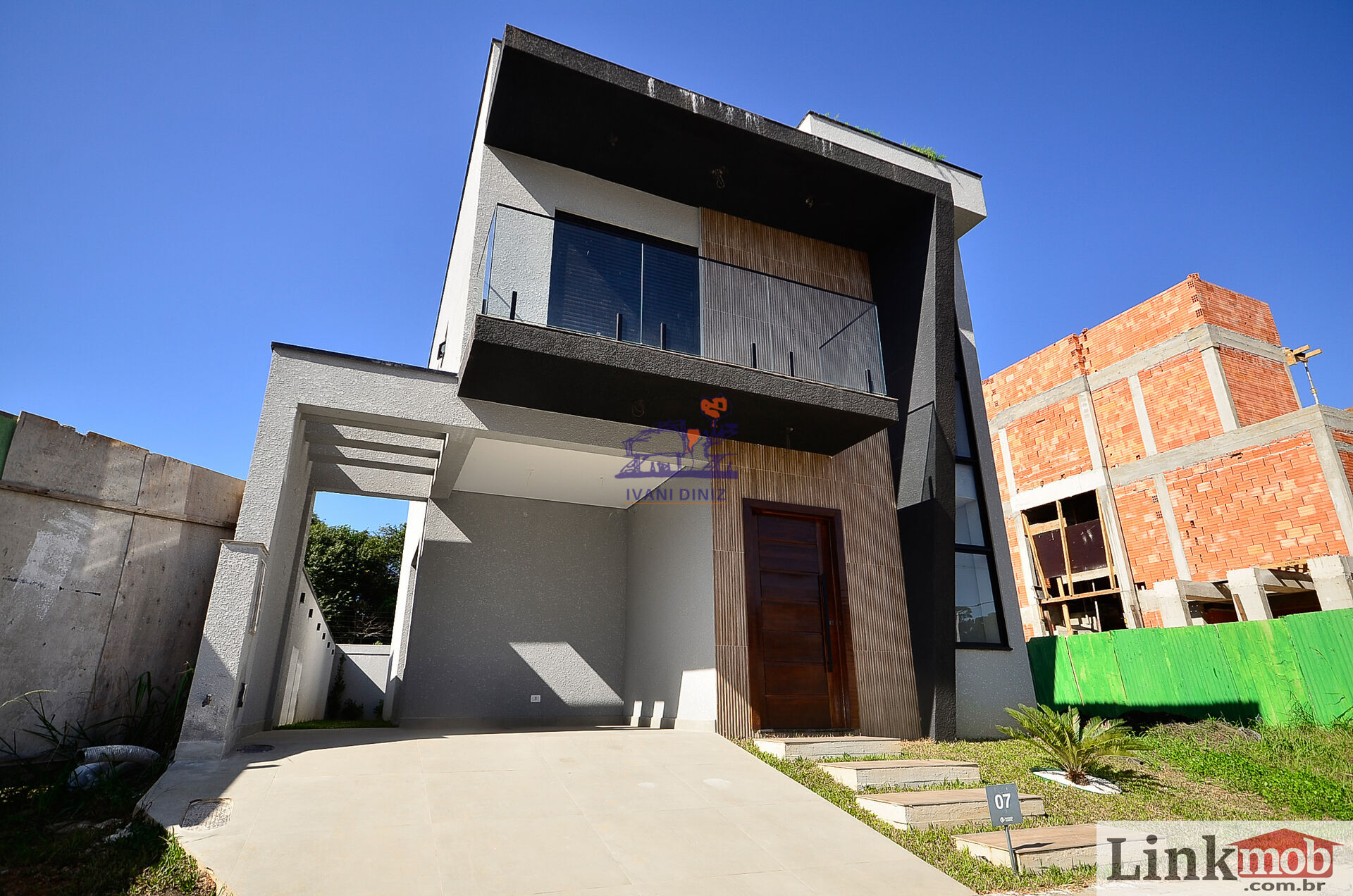 Casa de Condomínio à venda com 3 quartos, 202m² - Foto 3