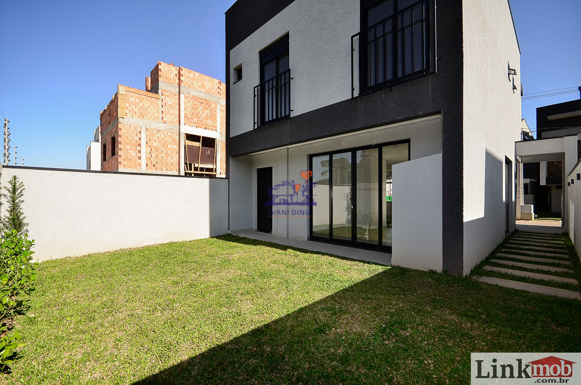 Casa de Condomínio à venda com 3 quartos, 202m² - Foto 13